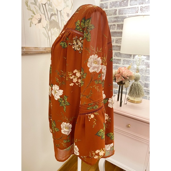 NWOT {Fever} Blouse - Picture 5 of 8